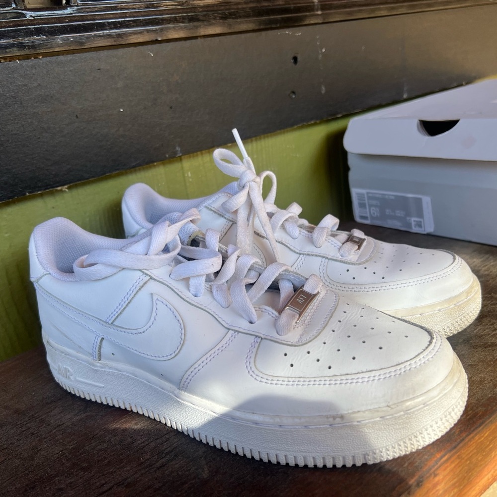 Nike Air Force 1 - Size 6.5Y - Gently Used - Original Box Included